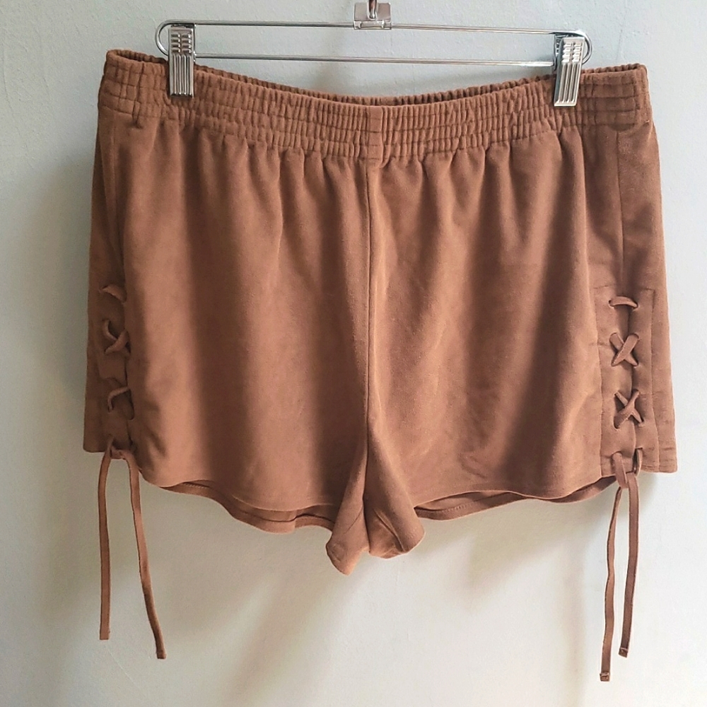Abercrombie Suede Elastic Waist Shorts Size L